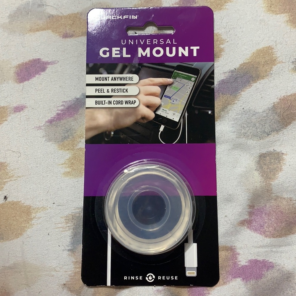 Universal Gel Mount for any cell phone.